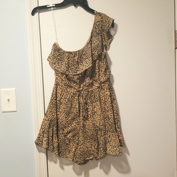 Francesca's Collections Pants - Francesca's Leopard Print Romper